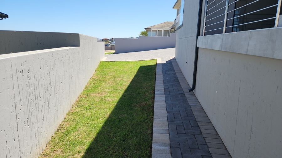 3 Bedroom Property for Sale in Monte Christo Western Cape